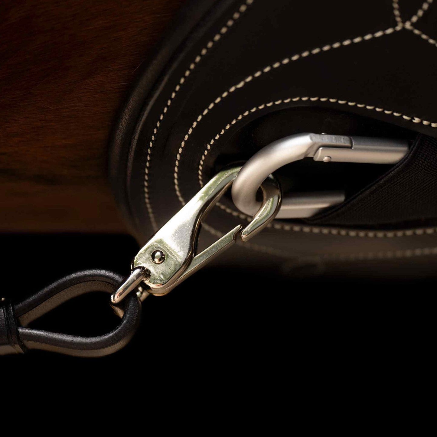 HV Polo, Legacy fortøj med martingale