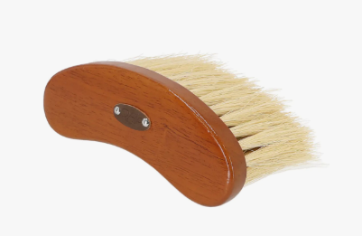 QHP Curved dandy brush Royal