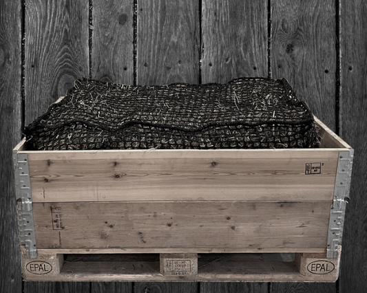 Nordic Hønet til palle u/snor 3*3cm masker